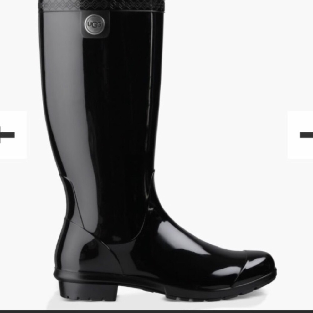 Ugg rain boots with socks